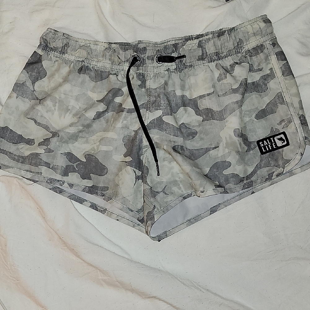 Salt Life Women's Camouflage Shorts